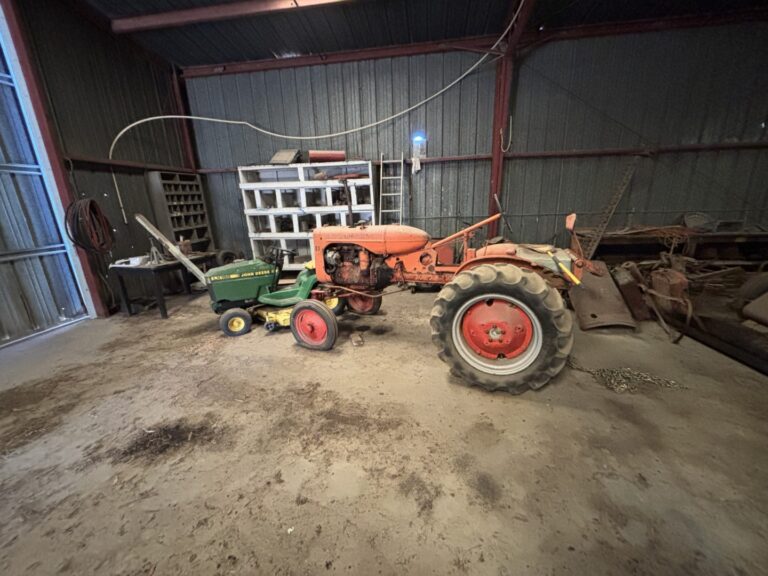 Inside Shop 1 768x576